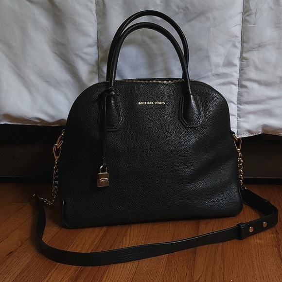 Michael Kors Handbags - Michael Kors Mercer Large Dome Shoudler / Crossbody Bag Black Saffiano Leather